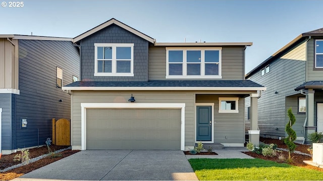 view of front facade featuring a garage