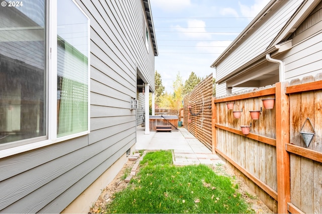 view of yard with a patio area