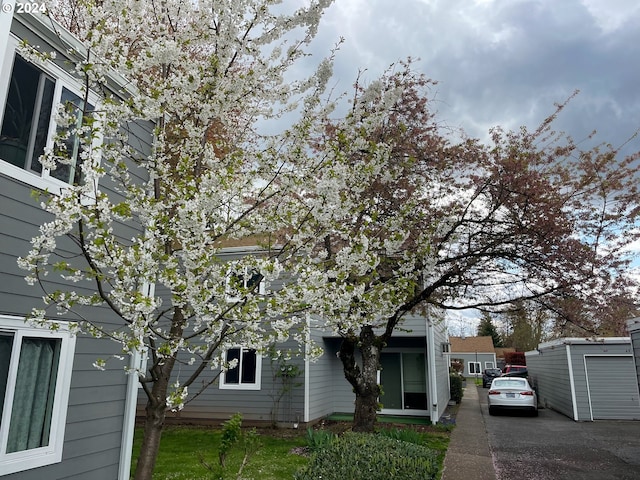 view of home's exterior