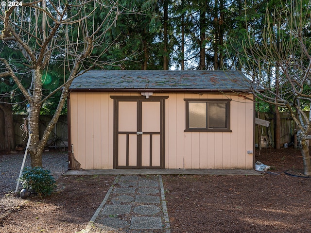 view of outbuilding