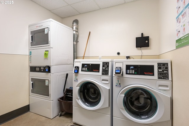 1134 SW Jefferson St Unit 506, Portland, OR 97201 - community laundry room featuring stacked washer / dryer, independent washer and dryer, and baseboards