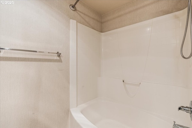 bathroom featuring shower / tub combination
