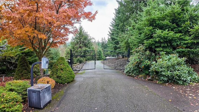1081 Umpqua College Rd, Roseburg, OR 97470 - view of gate