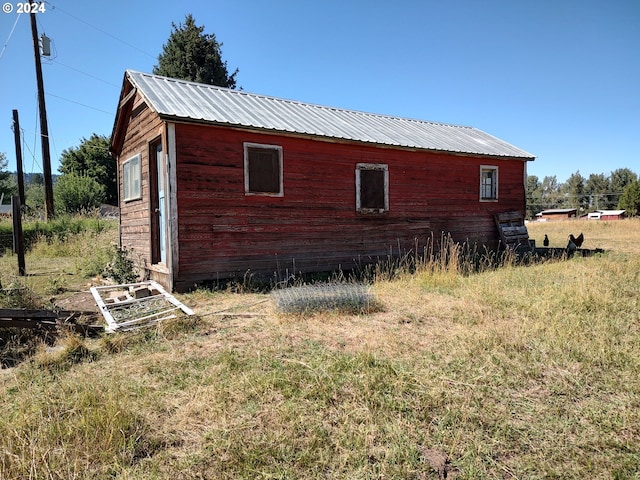 view of side of property