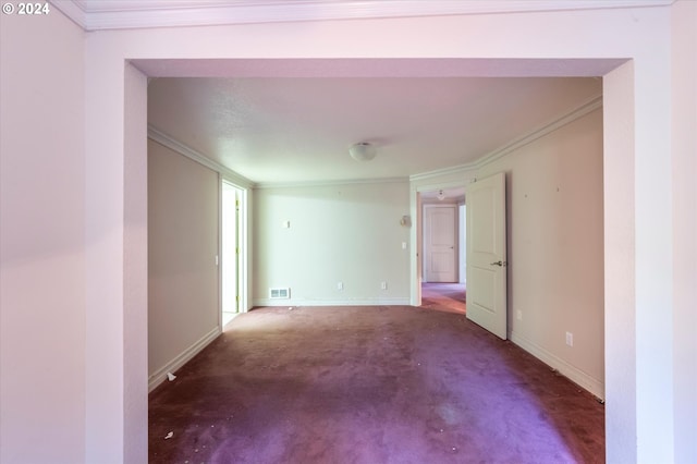 94213 Kerber Dr, Langlois, OR 97450 - carpeted empty room featuring ornamental molding and baseboards