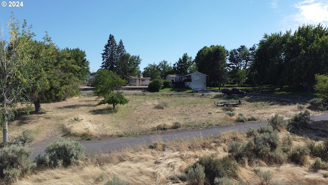 Listing photo 2 for 000 Jackson St, Umatilla OR 97882