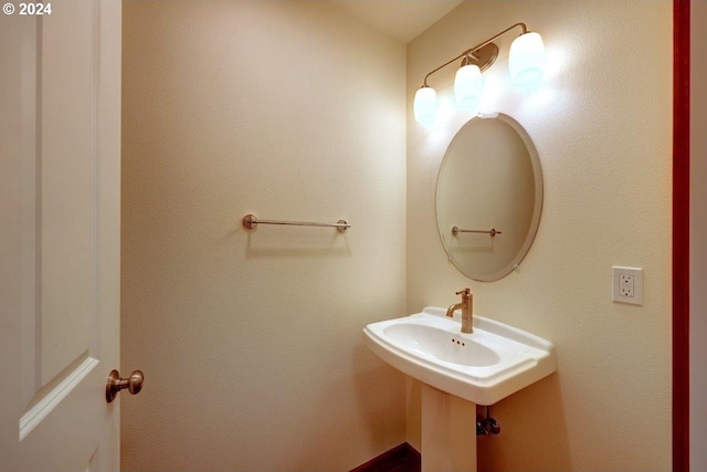 720 G Ave Unit D, Seaside, OR 97138 - view of bathroom