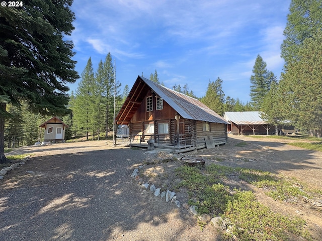 exterior space featuring a carport