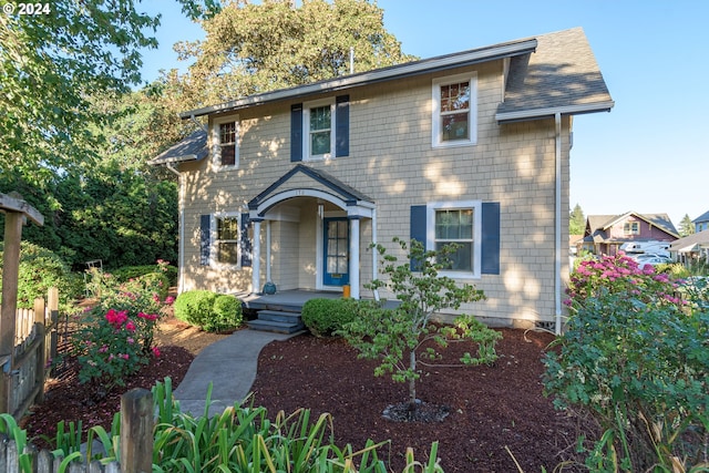 170 N Jefferson St, Eugene, OR 97402 - view of colonial home