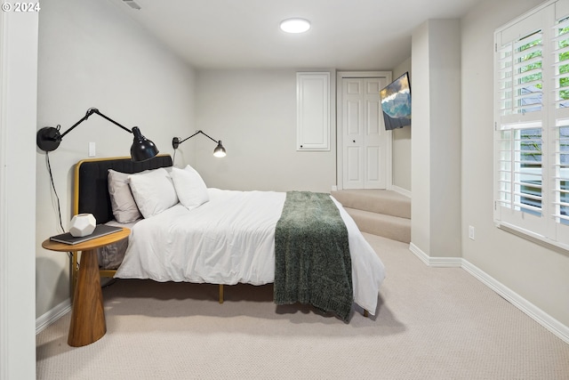 view of carpeted bedroom