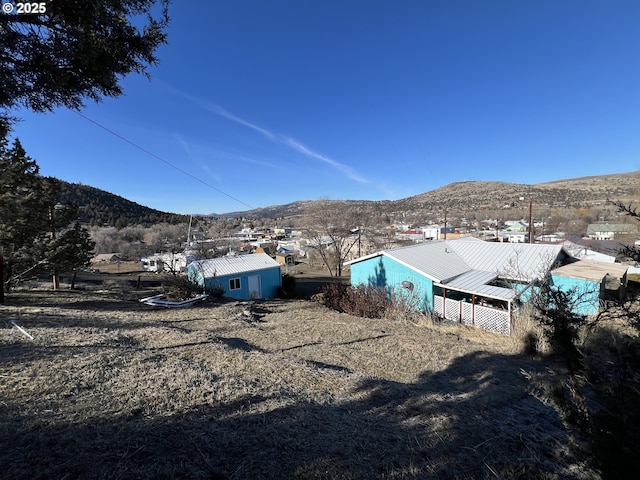 304 SE Hillcrest Dr, John Day, OR 97845 - view of mountain background