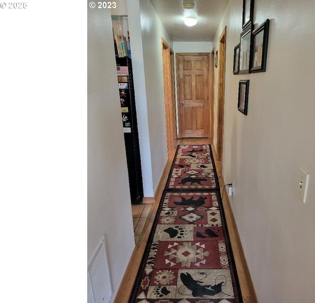 304 SE Hillcrest Dr, John Day, OR 97845 - corridor with baseboards