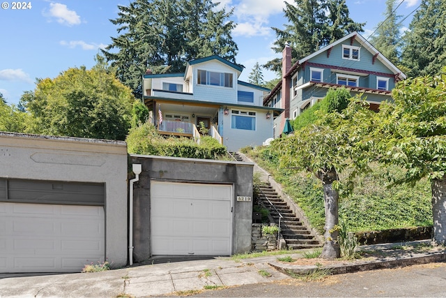 view of front facade with a garage