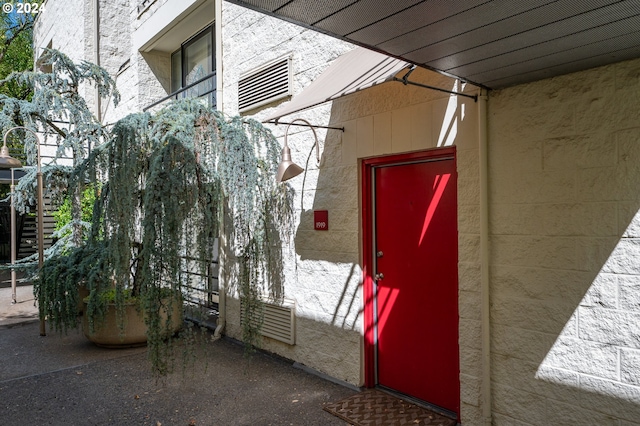 view of doorway to property