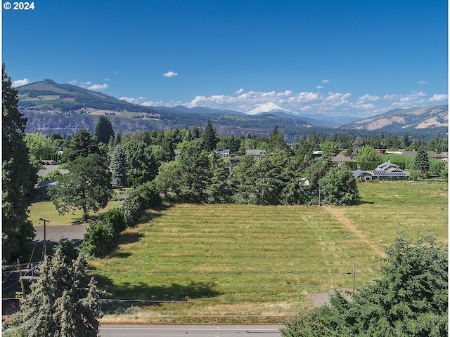 Listing photo 3 for 3856 Belmont Dr, Hood River OR 97031