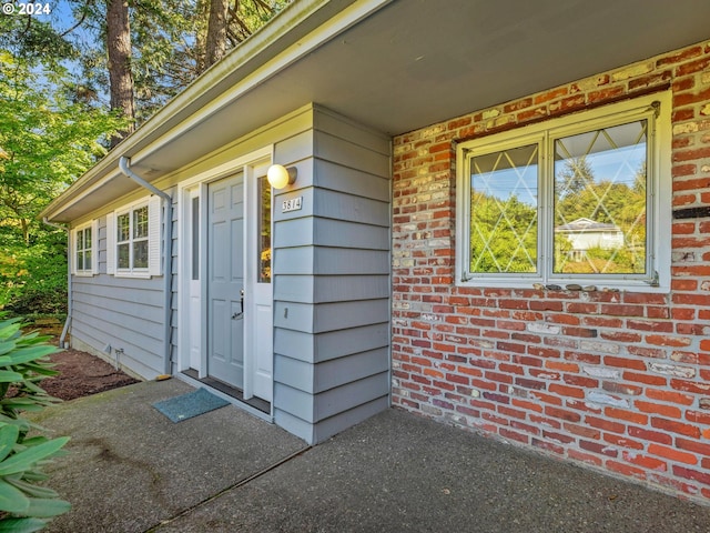 view of property entrance