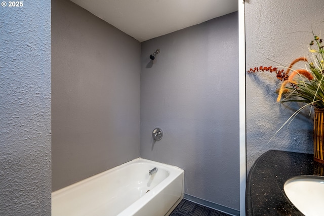 616 Park Ave, Tillamook, OR 97141 - bathroom featuring a bathing tub