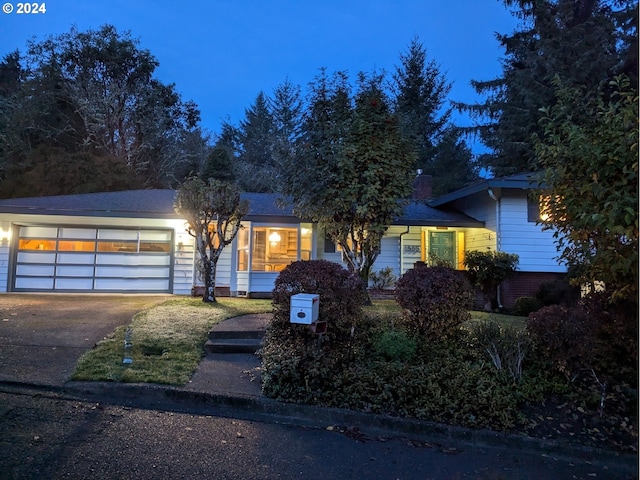 view of front facade with a garage