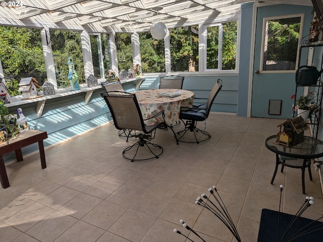 view of sunroom / solarium