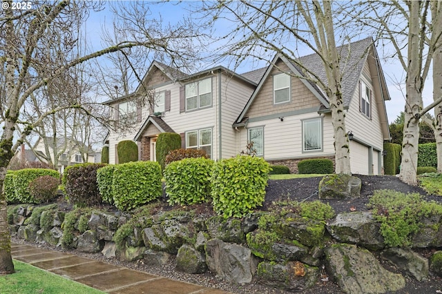 view of front facade featuring a garage