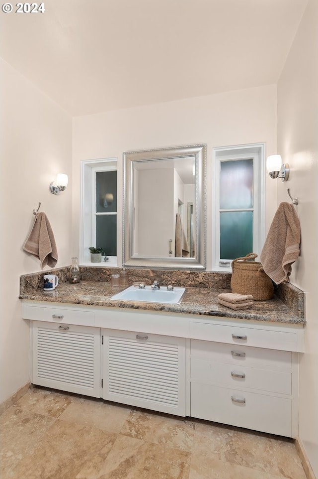 bathroom with vanity