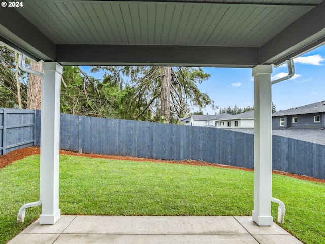 view of yard with a patio area