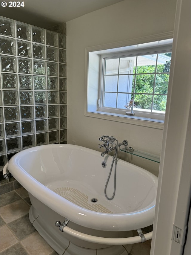 bathroom featuring a bathing tub