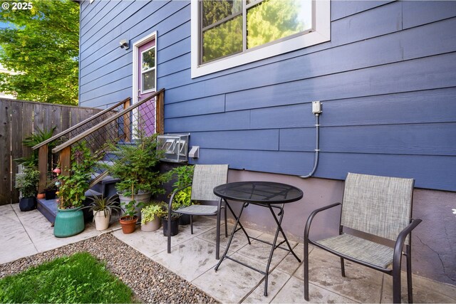 215 NE 30th Ave, Portland, OR 97232 - view of patio