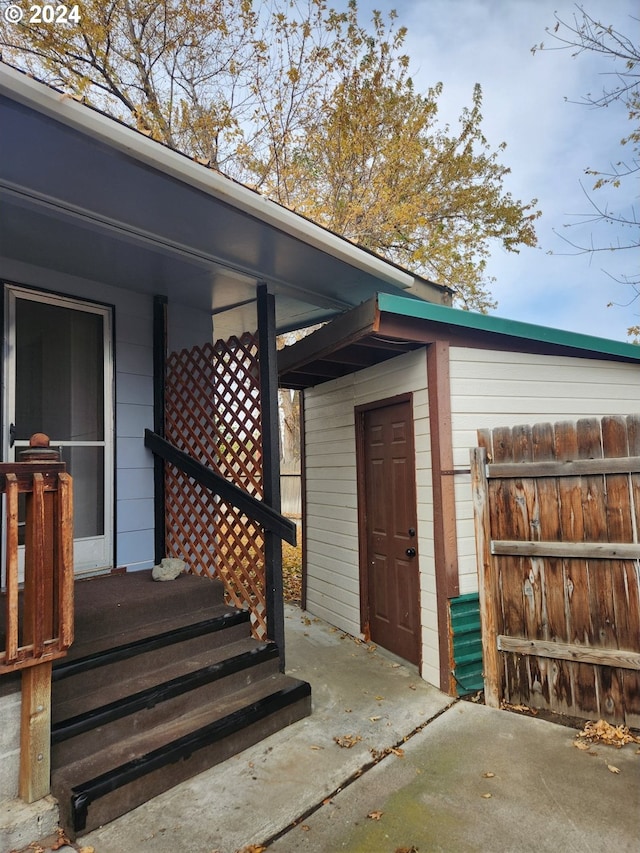 view of entrance to property