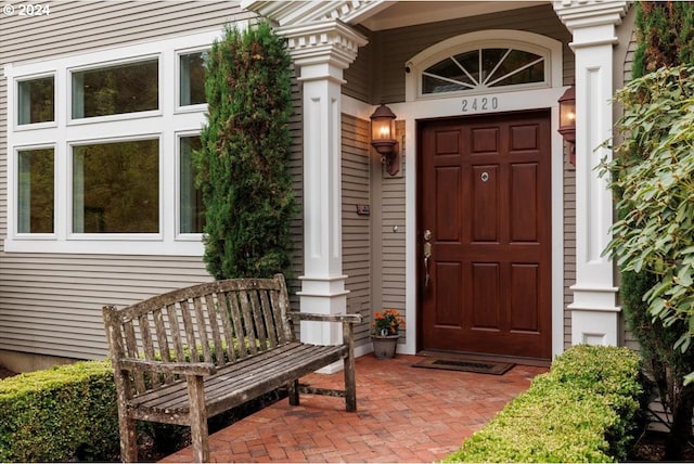 view of property entrance