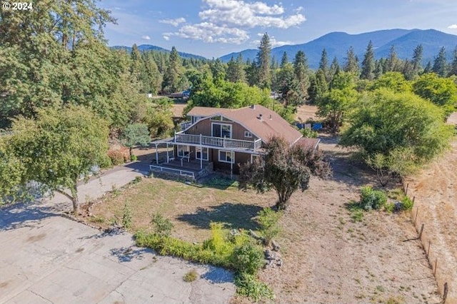 drone / aerial view with a mountain view