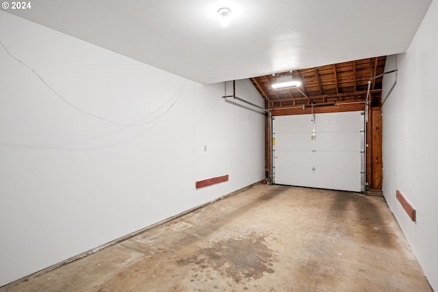 549 N Tomahawk Island Dr # 1, Portland, OR 97217 - view of garage