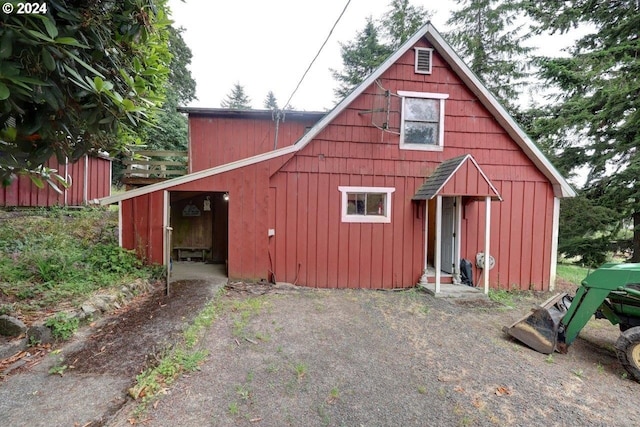 view of outbuilding