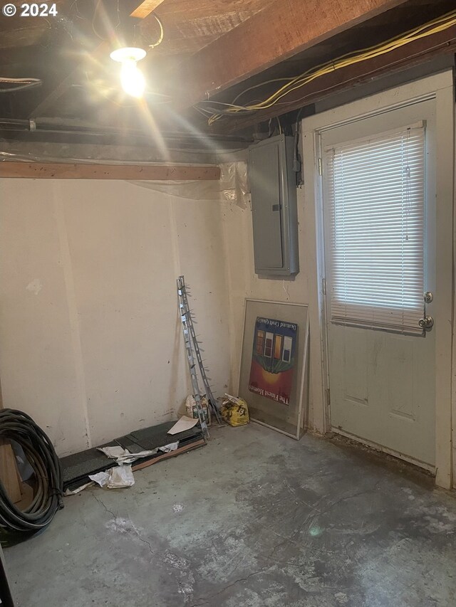 240 N Court St, Heppner, OR 97836 - below grade area featuring electric panel