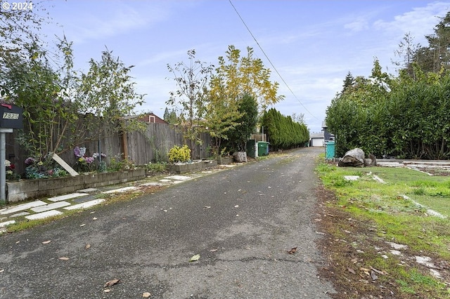 7825 SE Bybee Blvd, Portland, OR 97206 - view of asphalt road
