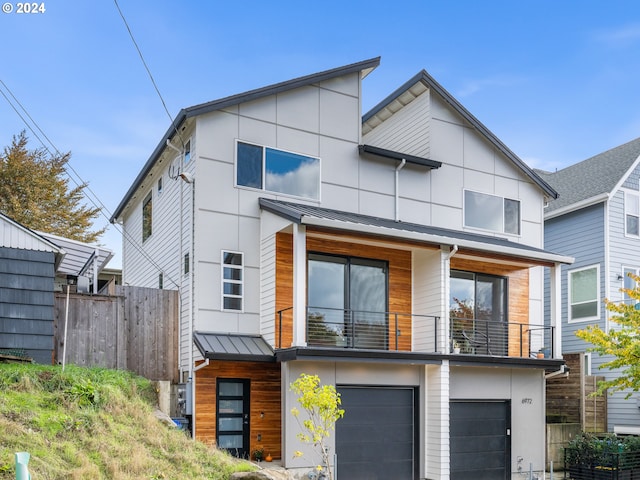 view of front facade with a garage