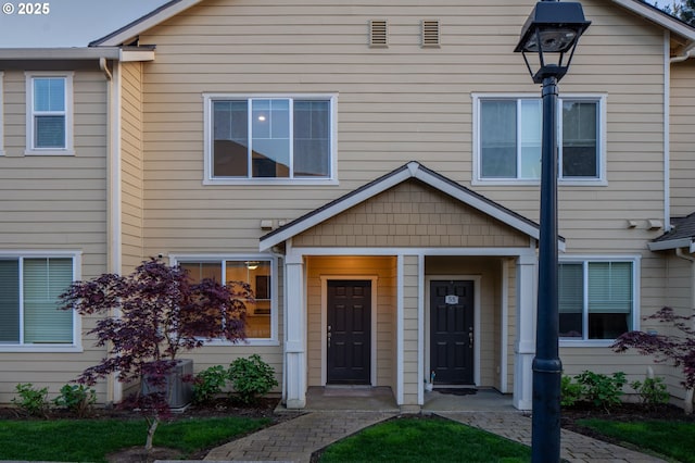 59 NE 134th Pl, Portland, OR 97230 - view of townhome / multi-family property