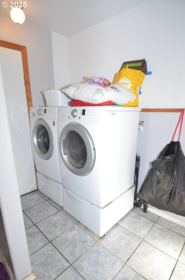 laundry room featuring washer and dryer