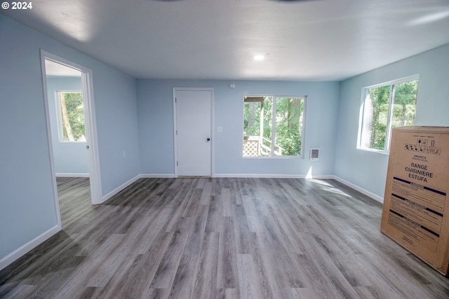 empty room featuring light hardwood / wood-style flooring