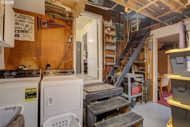 laundry room featuring washer and dryer