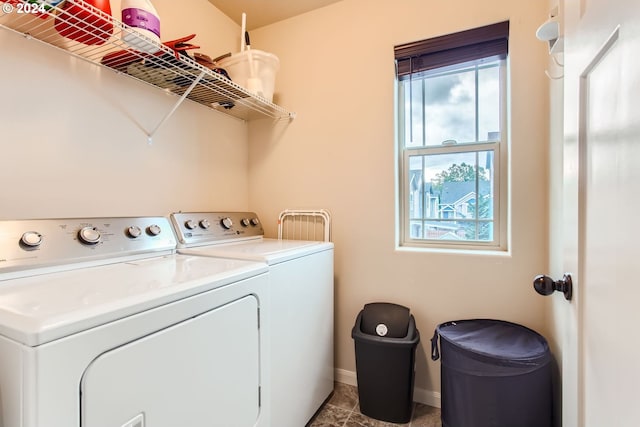 laundry room featuring washer and clothes dryer