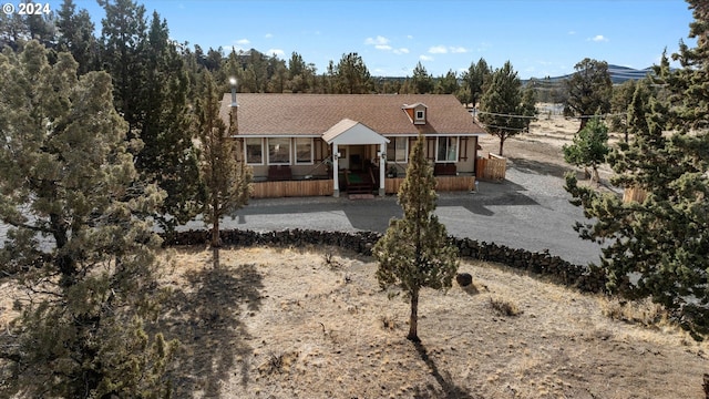 view of front of property