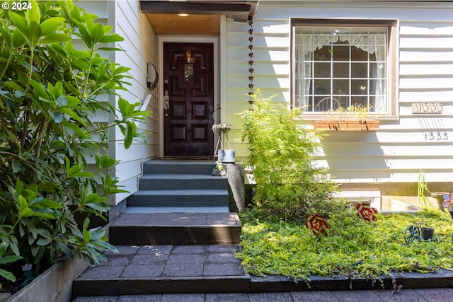 view of doorway to property