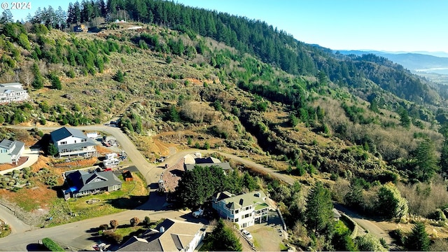 Listing photo 2 for 16888 Crown Terrace Rd, Brookings OR 97415