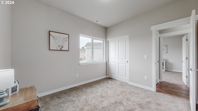 bedroom featuring carpet flooring