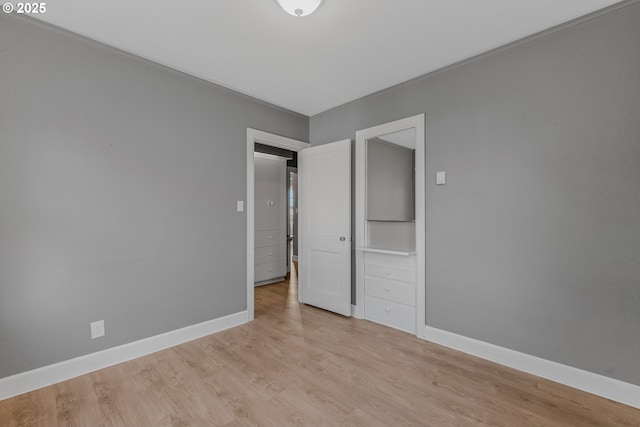 2849 Florida St, Longview, WA 98632 - unfurnished room featuring baseboards and light wood finished floors