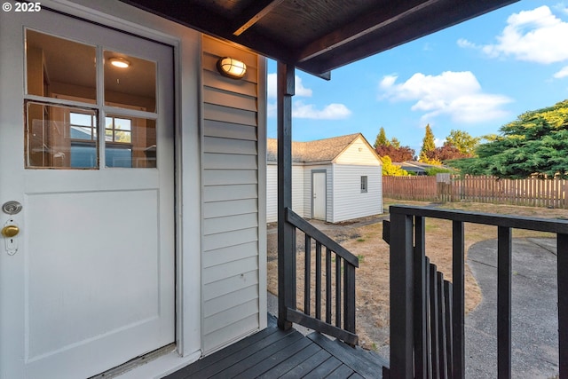 2849 Florida St, Longview, WA 98632 - wooden terrace with a shed