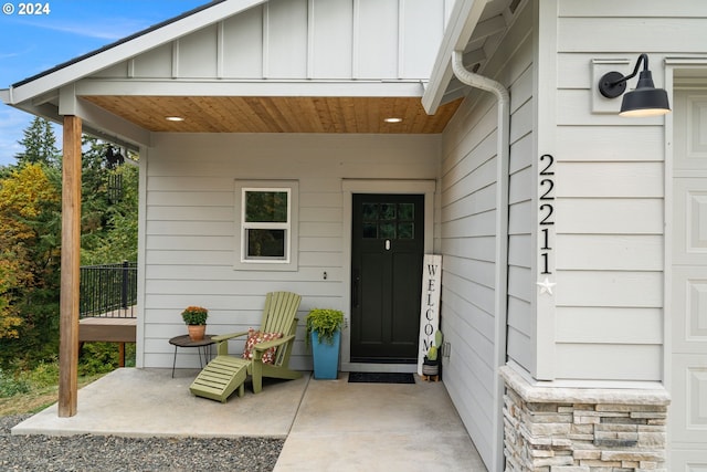 view of entrance to property