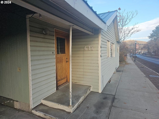 view of entrance to property