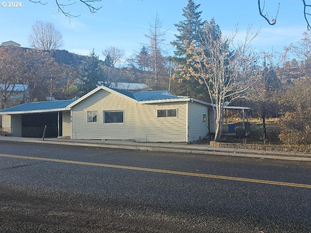 exterior space with a mountain view